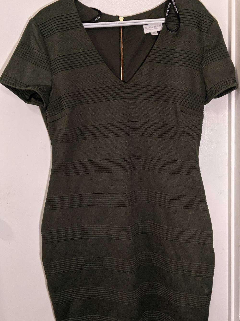 Bisou Bisou Olive Green V-Neck Textured Sheath Dress